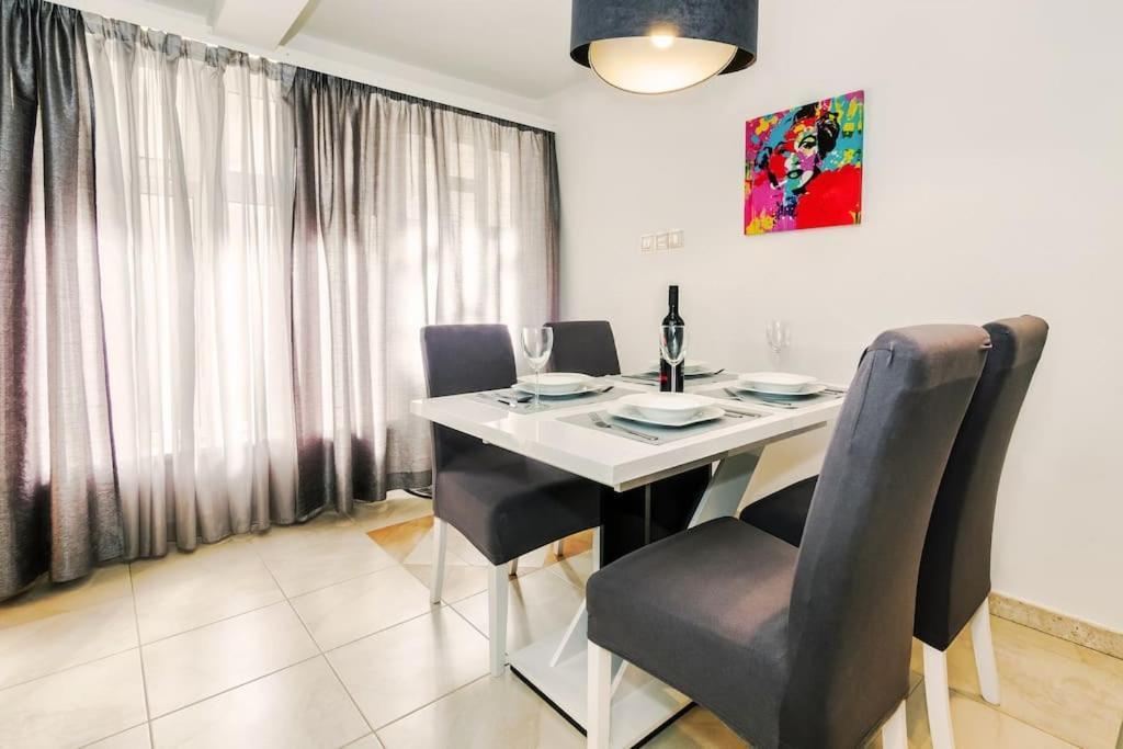 Relaxing 2Bd Apartment, Ground Floor - Walk To Old Town 斯普利特 外观 照片