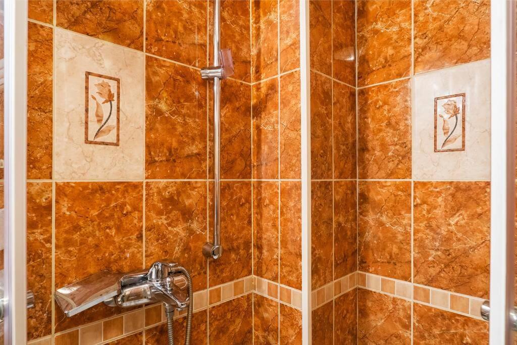 Relaxing 2Bd Apartment, Ground Floor - Walk To Old Town 斯普利特 外观 照片