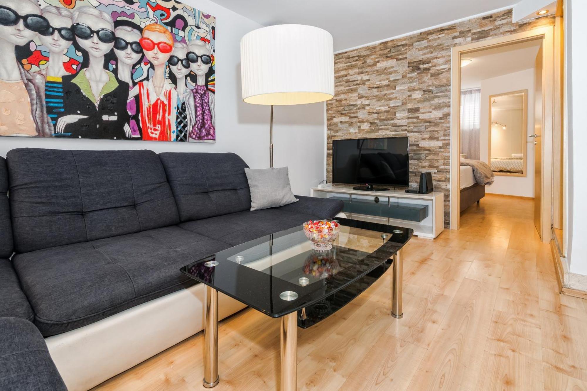 Relaxing 2Bd Apartment, Ground Floor - Walk To Old Town 斯普利特 外观 照片