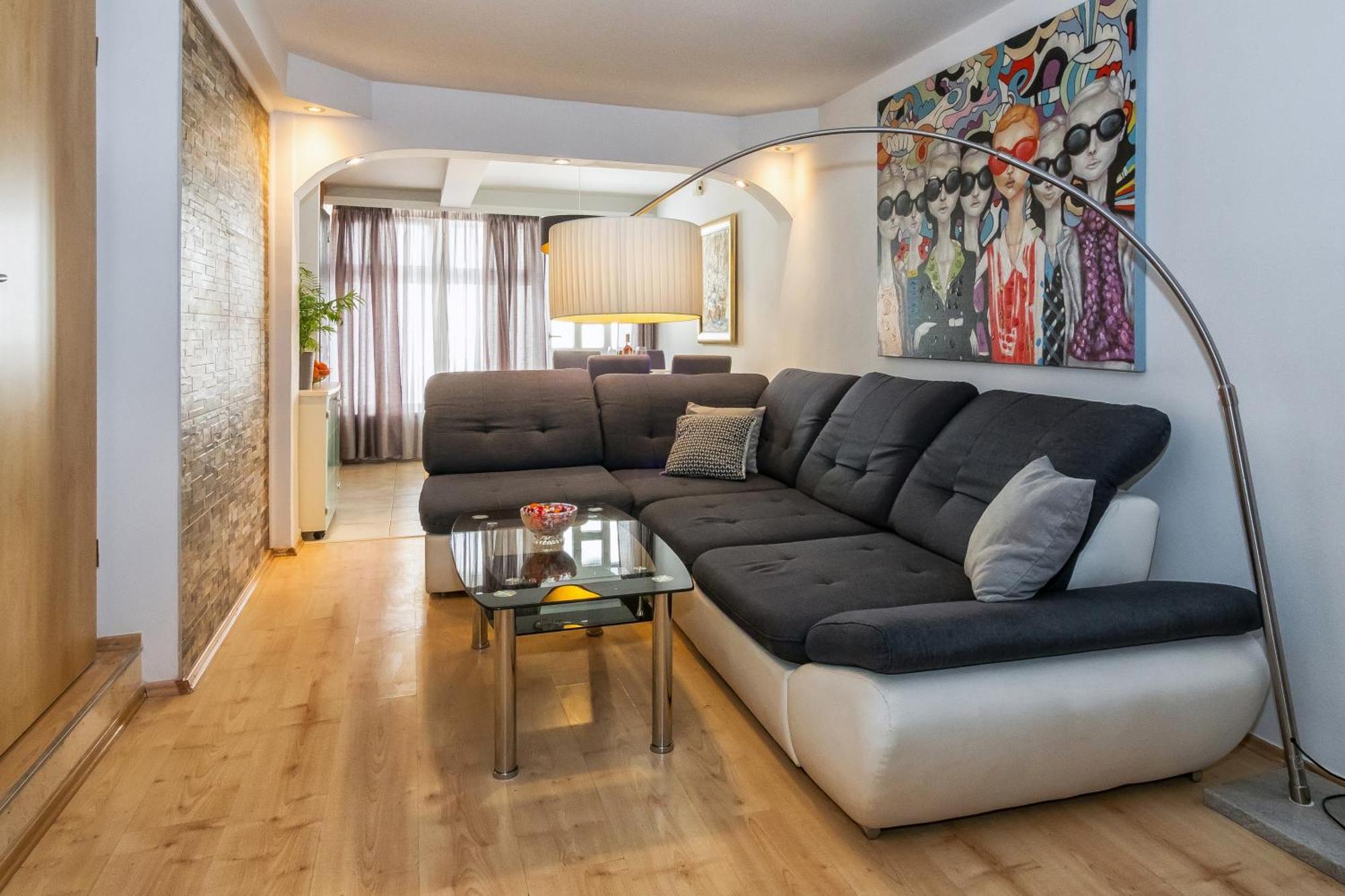 Relaxing 2Bd Apartment, Ground Floor - Walk To Old Town 斯普利特 外观 照片
