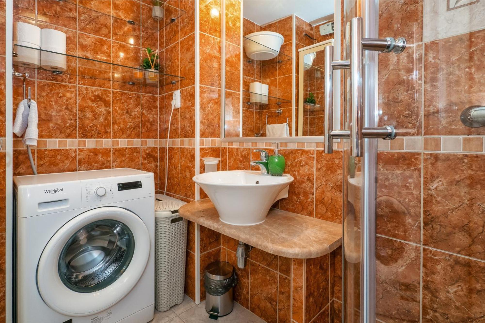 Relaxing 2Bd Apartment, Ground Floor - Walk To Old Town 斯普利特 外观 照片