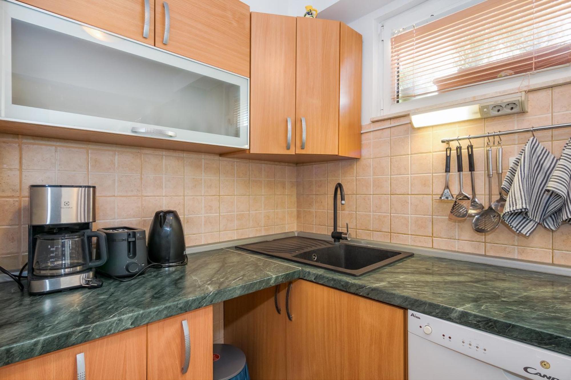 Relaxing 2Bd Apartment, Ground Floor - Walk To Old Town 斯普利特 外观 照片