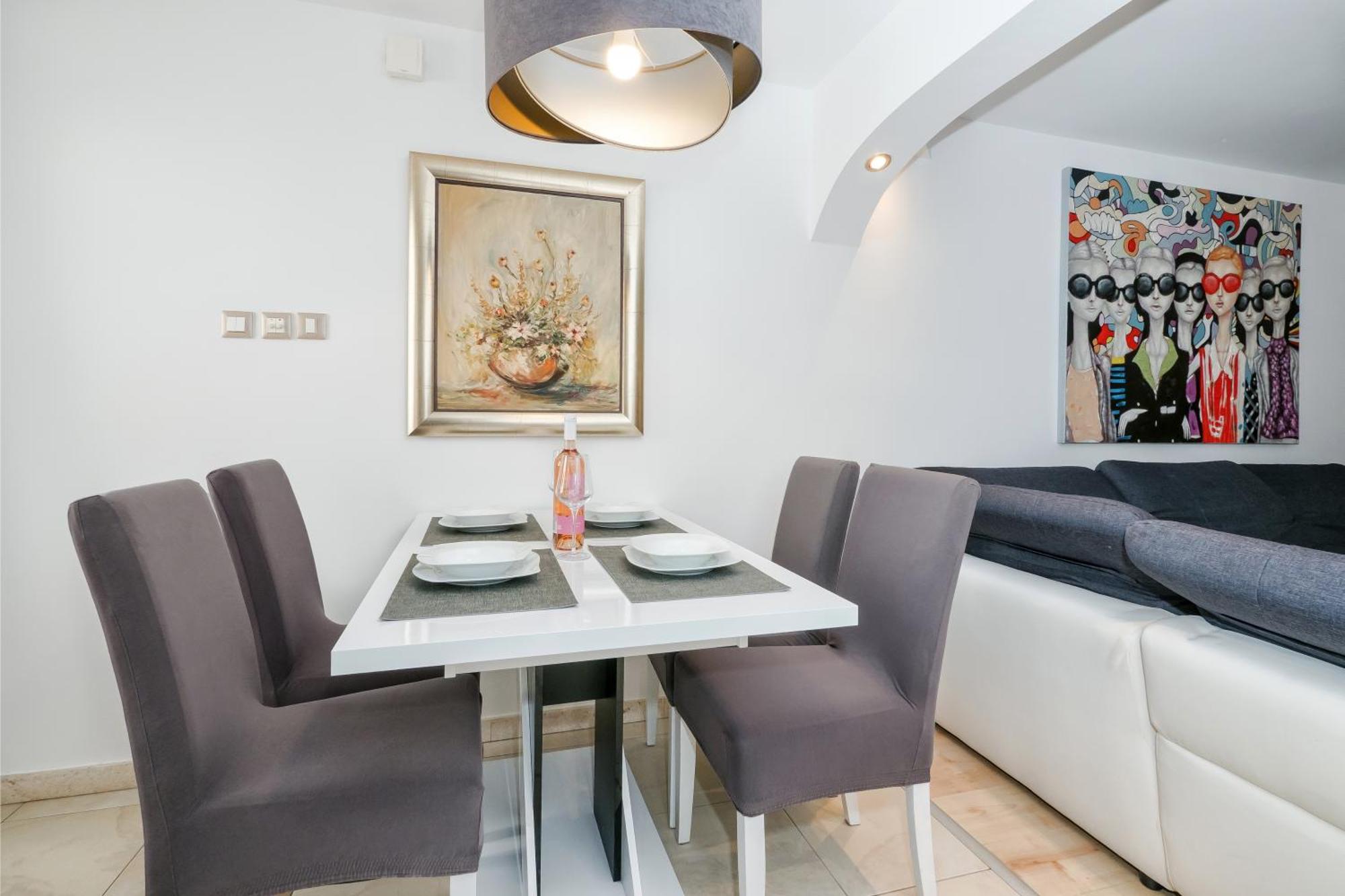 Relaxing 2Bd Apartment, Ground Floor - Walk To Old Town 斯普利特 外观 照片